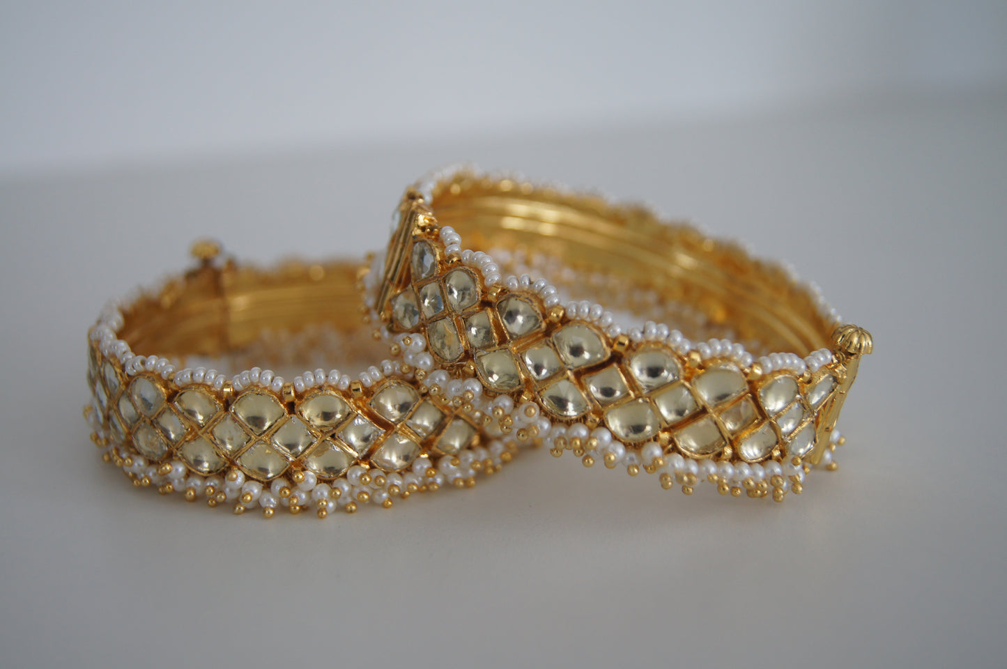 Seerat Pachi Kundan Kangan